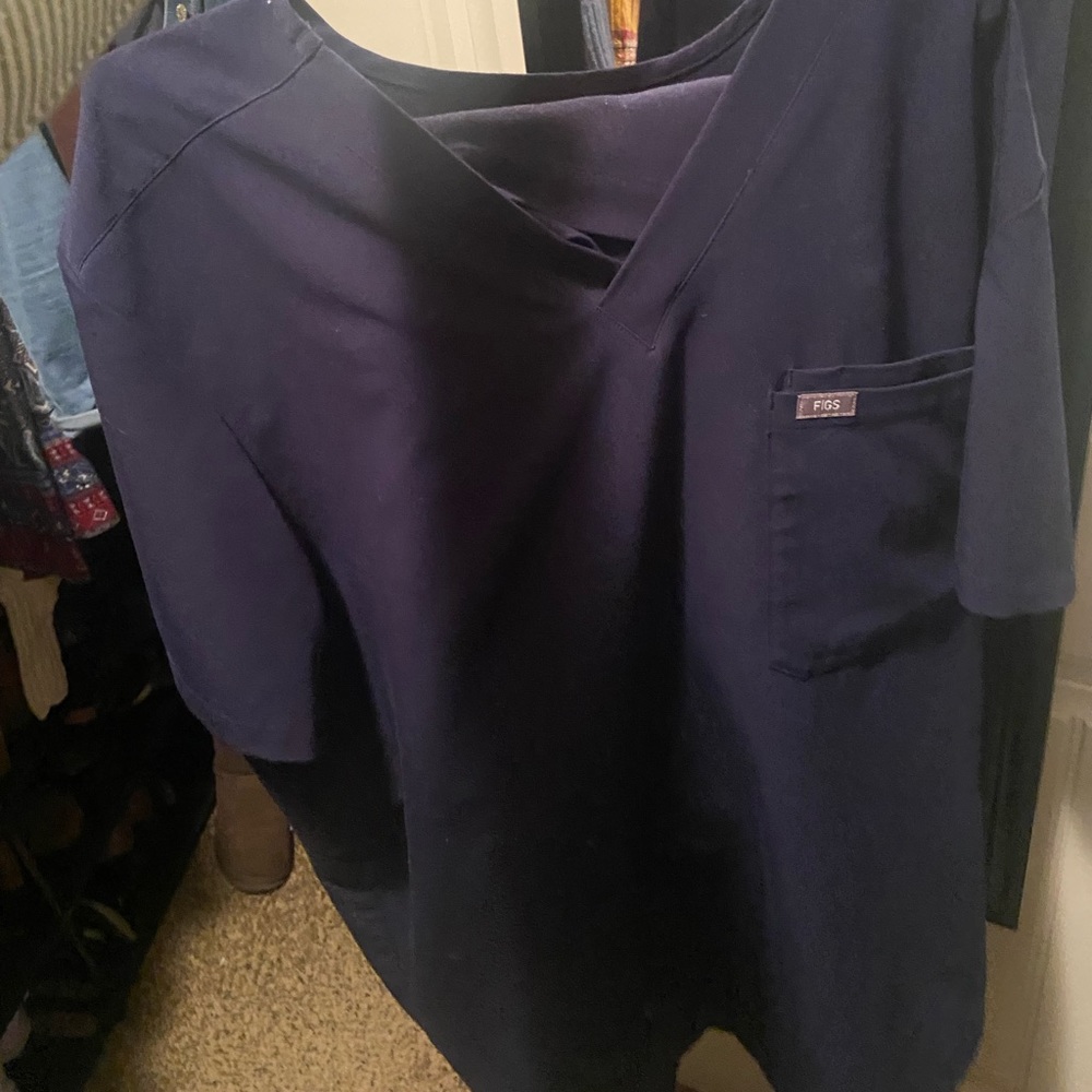 Figs men’s scrubs!